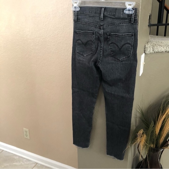 720 High Rise Super Pale Gray  Skinny Jeans 24 - Picture 2 of 5